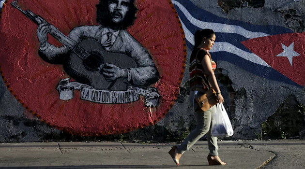 Mural en La Habana. /Foto; Enrique de la Osa /REUTERS