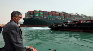 El viento no fue la única razón de que el MV Ever Given encallara, considera la Autoridad del Canal de Suez