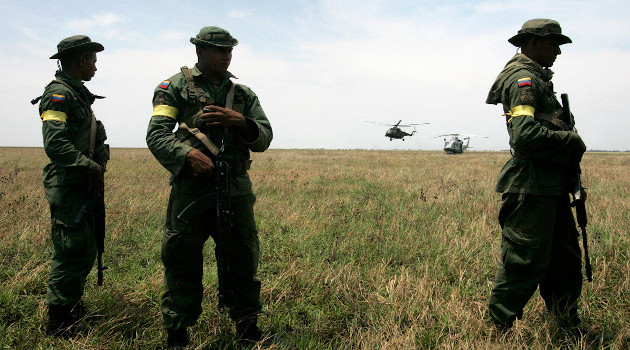 Soldados venezolanos en el estado fronterizo de Apure, en una imagen de archivo. /Foto: Edwin Montilva / Reuters