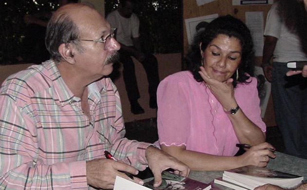 Presentación del libro dedicado al Che de los periodistas cubanos Raúl García y Mayra Pardillo.