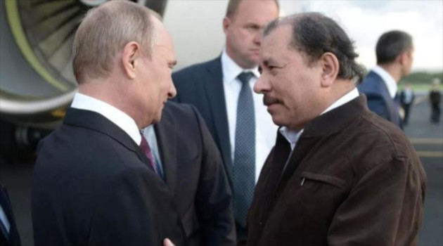 El presidente ruso, Vladimir Putin, con su par nicaragüense, Daniel Ortega.