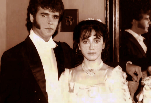 En la telenovela Magdalena (1991), junto a Tahimí Alvariño, recreando al galán Rubén Gonzaga