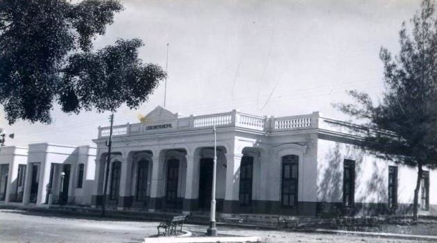 Sede del Ayuntamiento de Ranchuelo, en la primera mitad del siglo XX.