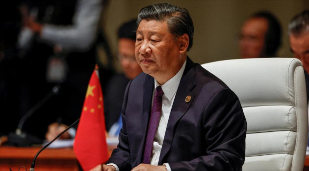 El presidente chino, Xi Jinping, asiste a la sesión plenaria de la cumbre BRICS en Johannesburgo, Sudáfrica, 23 de agosto de 2023. /Foto: Reuters.
