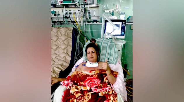 La paciente Yulibet Díaz León, recuperándose en la sala Polivalente del Hospital General Dr. Gustavo Aldereguía Lima en Cienfuegos.