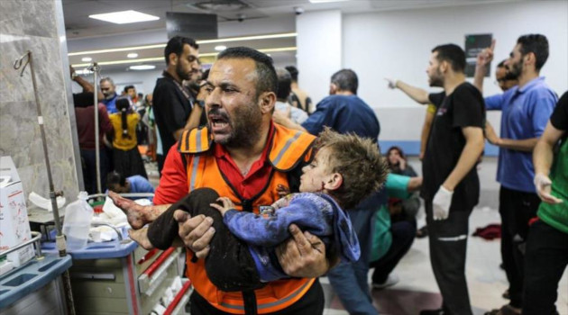 Ataque aéreo israelí al hospital de Al-Ahli, en la ciudad de Gaza, causa más de 500 muertos y cientos de heridos.
