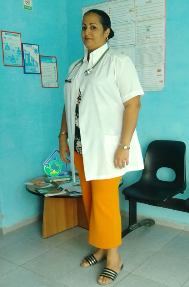 La Doctora Dayamis Liriano López es uno de esos médicos que cura el alma y el cuerpo. Ella siente orgullo de su profesión. /Foto: De la autora