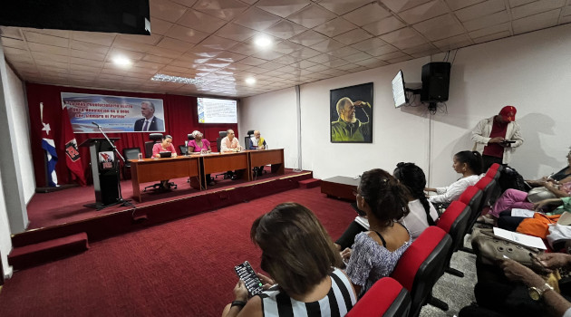 Sesión del Consejo de Ciencias Sociales en Cienfuegos. /Foto: del autor.