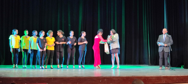 El conjunto de danzas Lembranza con su proyecto sociocultural comunitario Aicayía recibió reconocimiento en la categoría prevención de los "Premios Nacionales Esperanza".