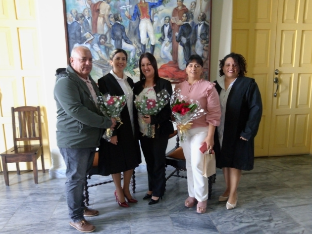 El sistema de tribunales en Cienfuegos reconoció a las máximas autoridades políticas y gubernamentales de la provincia./ Foto: De la autora