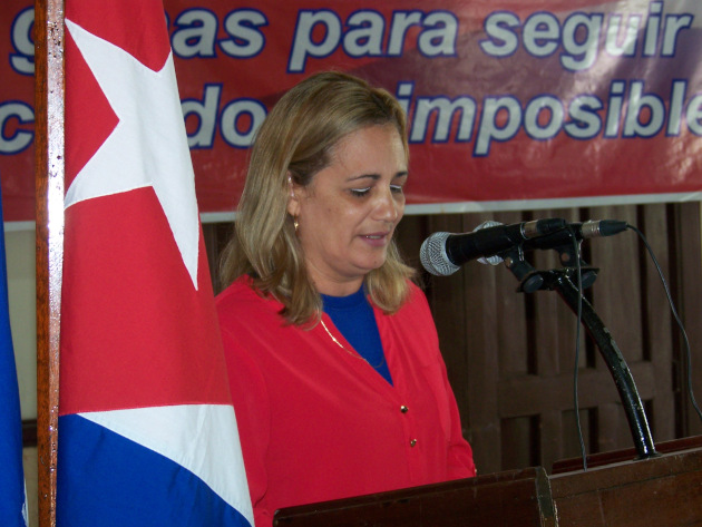 Katia Labrada Vidal, Secretaria General del Sindicato Nacional de Trabajadores de Transporte y Puerto, agradeció el compromiso de los hombres y mujeres de este, uno de los sectores más humildes, con las economía cubana./ Foto: Efraín Cedeño