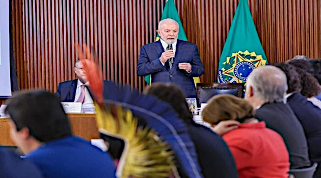 Lula da Silva comentó que la depredación de los edificios por bolsonaristas "dejó cicatrices profundas", pero la "democracia salió victoriosa". | Foto: @LulaOficial
