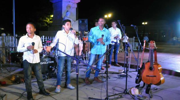 El emblemático grupo musical Ismaelillo deleitó a todos con sus interpretaciones./ Foto: Juan Carlos Dorado.