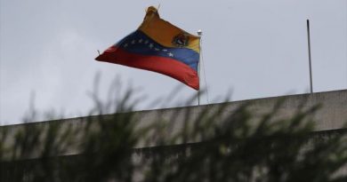 Venezuela se solidariza con México y cierra su embajada en Ecuador