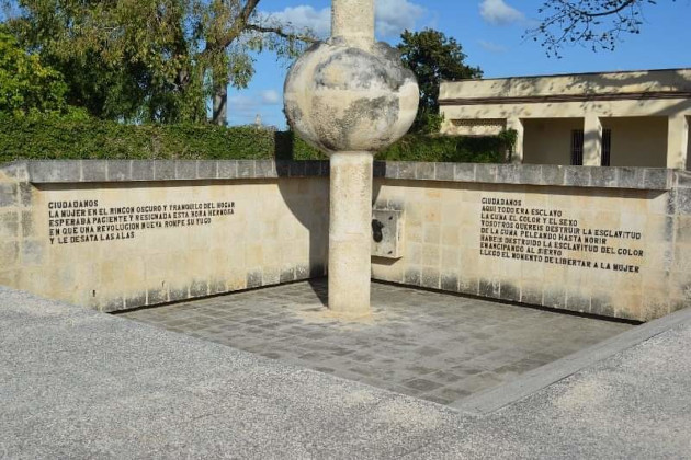 Mausoleo erigido a Ana Betancourt de Mora. Sitio donde reposan sus restos en Guáimaro.