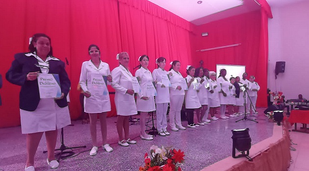 Enfermeras de Cienfuegos celebran su día con acto de reconocimiento