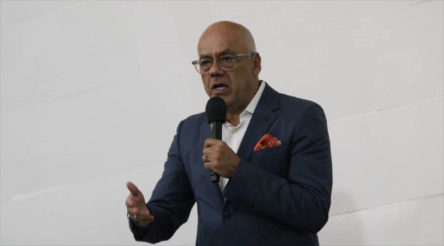 El presidente de la Asamblea Nacional de Venezuela, Jorge Rodríguez, habla durante el debate sobre la subasta de Citgo en EE.UU., 18 de junio de 2024.