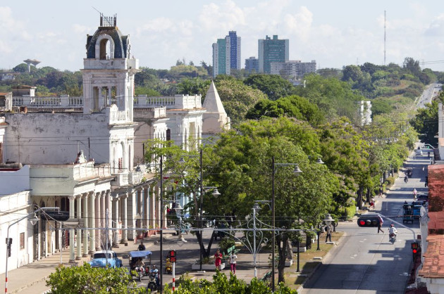 Perspectiva hacia el norte, del Paseo del Prado. / Foto: Ildefonso Igorra López / 5 de Septiembre