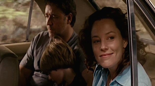 John Brennan rescata a su familia.