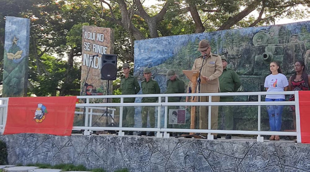 En el polígono de la Escuela Provincial para la Defensa Comandante Manuel “Piti” Fajardo, de la RM Cienfuegos, se efectuó el acto político cultural. / Foto: Laura Brunet Portela