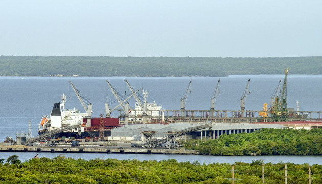 El puerto de Cienfuegos está considerado entre los más importantes de Cuba. / Foto: Ildefonso Igorra López / 5 de Septiembre
