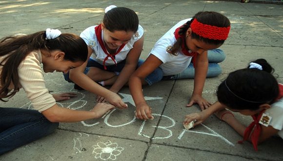 El país exhibe avances reconocidos a nivel mundial en salud, educación, cultura, deporte y participación en instrumentos internacionales.