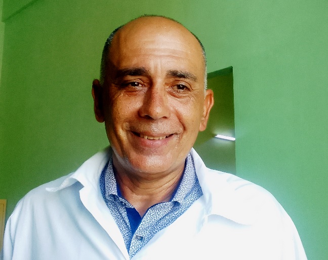 El doctor Delvis Oliva de León dirige la institución. /Foto: De la autora