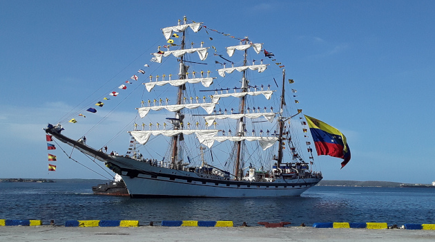Hasta el 11 de junio permanecerá en Cienfuegos el Buque Escuela Simón Bolívar, de la Armada venezolana. / Fotos: De la autora