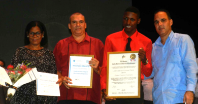 Gradúa Universidad de Cienfuegos a más de 800 estudiantes (+Fotos) Gradúa Universidad de Cienfuegos a más de 800 estudiantes (+Fotos)