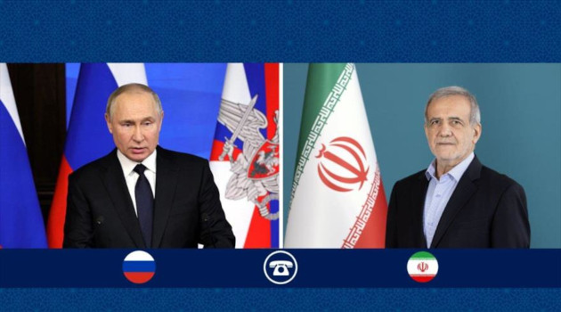 El presidente de Irán, Masud Pezeshkian (dcha.), y su homólogo ruso, Vladímir Putin.