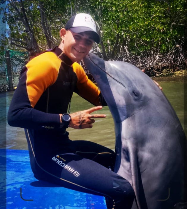 En el Delfinario de Cienfuegos Alaín cumplió un sueño de su infancia. 