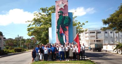 Destacamento "Comunicadores del centenario de Fidel". / Foto: Del autor