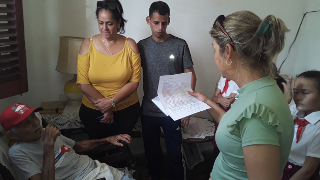 Raúl Hernández López se sintió feliz por la presencia de los jóvenes y pioneros.
