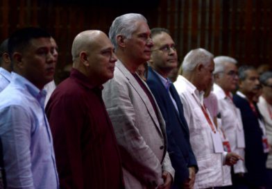 Díaz-Canel asiste a clausura de encuentro de publicaciones