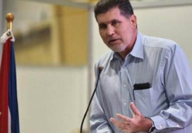 Promovido Oscar Pérez-Oliva Fraga como Vice Primer Ministro