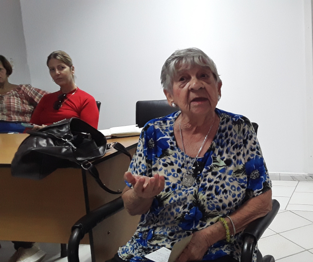 La disertación de la nonagenaria Fabiola García Vega imprimió mayor emotividad al evento. / Foto: Yudith Madrazo Sosa