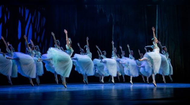 Ballet Nacional de Cuba interpreta Giselle./ Foto: Enrique González Díaz (Enro)/ Cubadebate