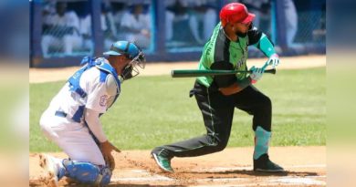 Luis Vicente Mateo y Erisbel Arruebarruena vuelven a vestir la franela del equipo Cuba.