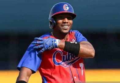 Equipo Cuba a la Copa América de béisbol: pasión y polémica