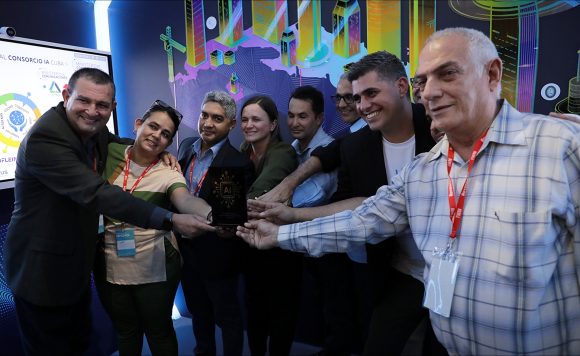 La IA toma protagonismo en la Feria Internacional de La Habana. Foto: Abel Padrón Padilla/ Ideas Multimedios