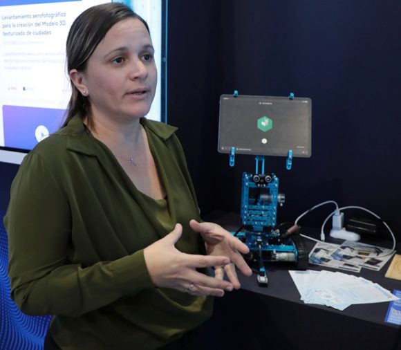 La IA toma protagonismo en la Feria Internacional de La Habana. Foto: Abel Padrón Padilla/ Ideas Multimedios