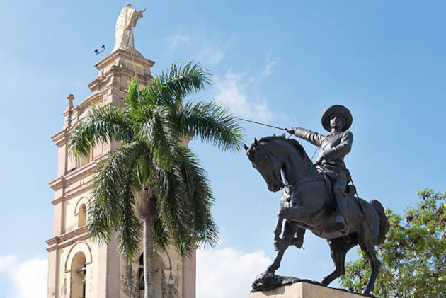 Estatua erigida a Ignacio Agramonte en el Parque que lleva su nombre en la ciudad de Camagüey. / Foto: Juventud Rebelde