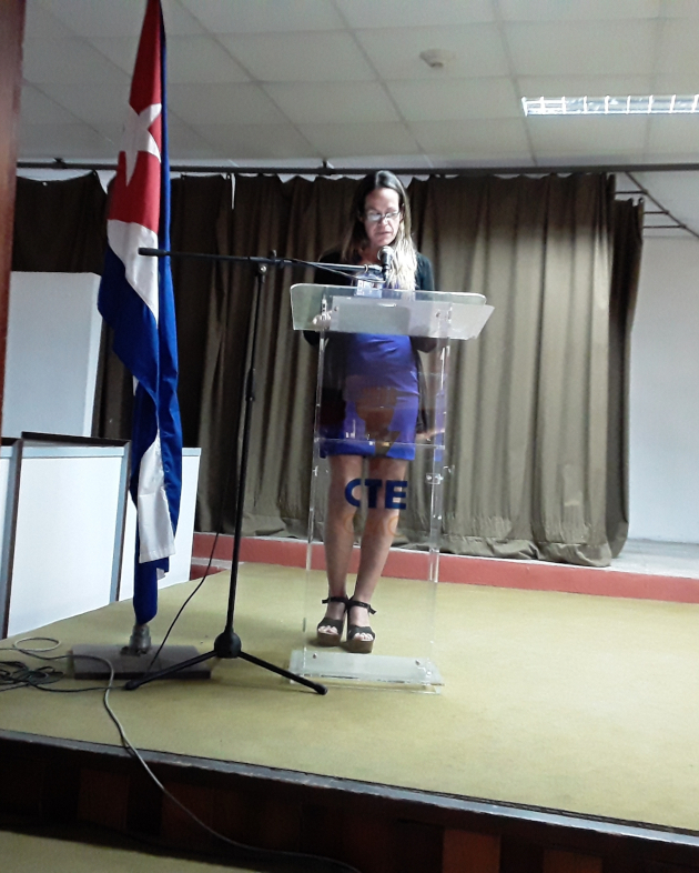 La dirigente sindical de la entidad, María de los Ángeles Rodríguez, destacó el esfuerzo y sentido de pertenencia del colectivo para honrar sus compromisos. / Foto: Yudith Madrazo Sosa / 5 de Septiembre