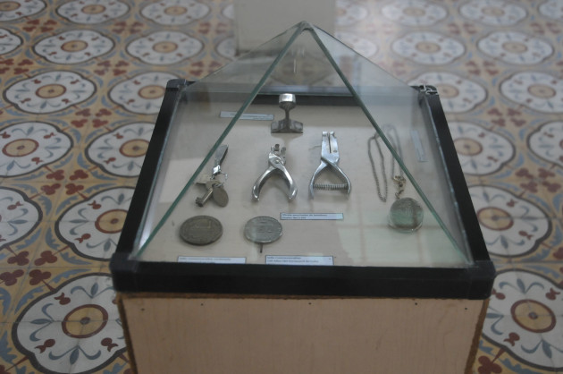 Objetos diversos de la colección personal de Vázquez Sierra. / Foto: Delvis Toledo de la Cruz / 5 de Septiembre