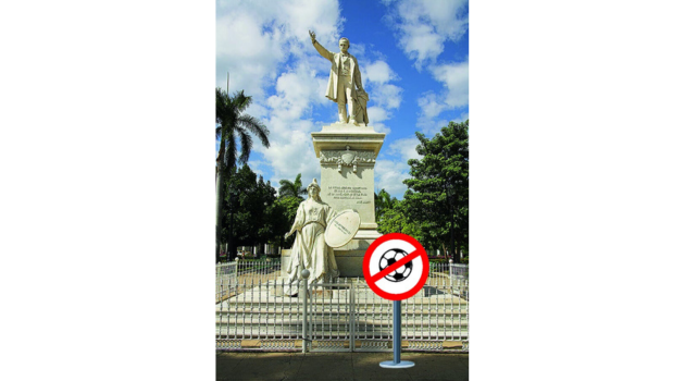 La República en la portería y la Desidia de centro delantera La República en la portería y la Desidia de centro delantera