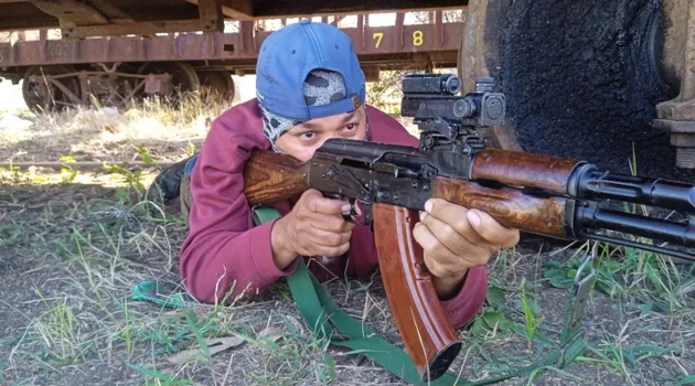 Fortalecen capacidad defensiva en localidad de Aguada de Pasajeros Estos ejercicios tienen como objetivo elevar la preparación combativa de las estructuras defensivas locales junto a las Milicias de Tropas Territoriales y Brigadas de Producción y Defensa. / Fotos: Del autor
