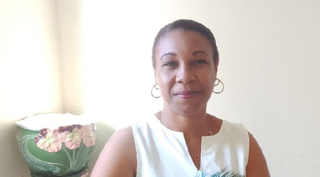 Dayana mujer educadora que ama la profesión Dayana mujer educadora que ama la profesión