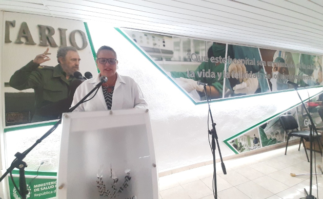 Doctora Ling Denisse Santeiro, directora del Hospital General Universitario Doctor Gustavo Aldereguía Lima. / Foto: Mireya Ojeda Cabrera