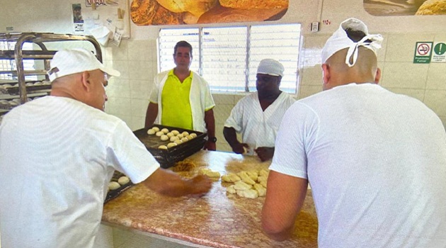 Industria alimentaria de Cienfuegos garantiza el pan de la población mediante alternativas, por bloqueo del gobierno estadounidense