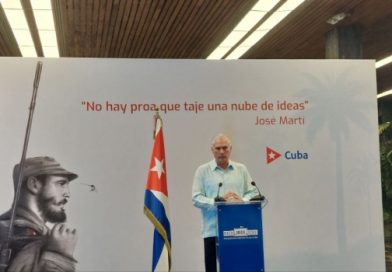 Comparece presidente cubano ante los medios de comunicación